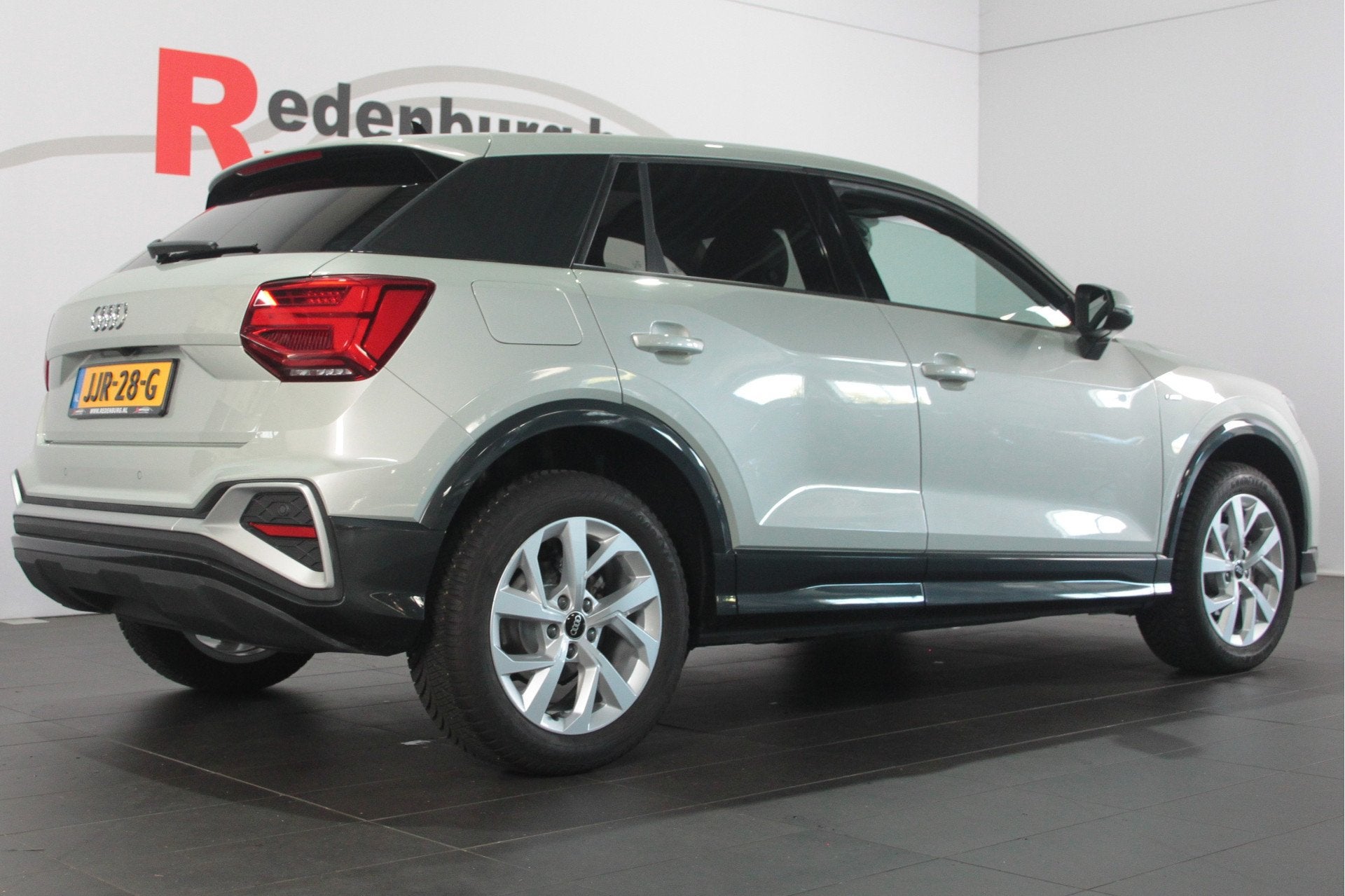 Audi Q2 35 TFSI S Edition - Automaat - Camera / Carplay / St, Auto's, 4 cilinders, 150 pk, Bedrijf, 690 kg