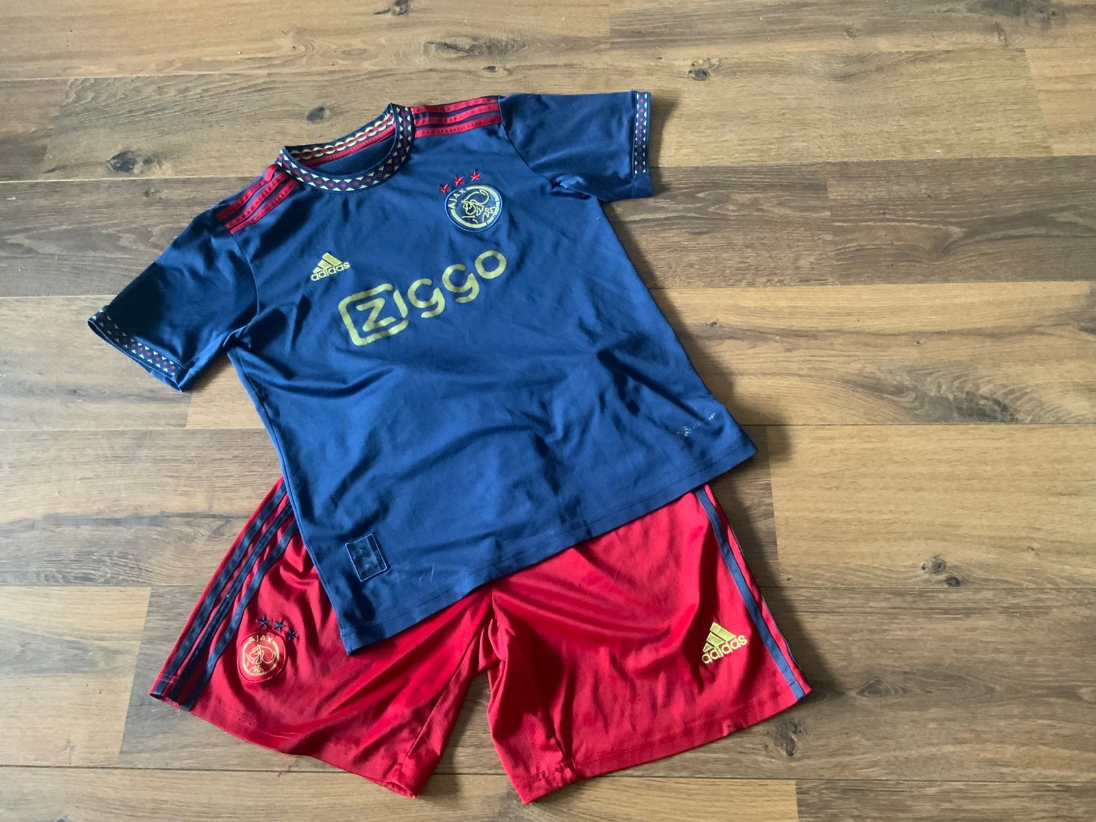 Ajaxset mt M, Ophalen of Verzenden, Zo goed als nieuw, Shirt