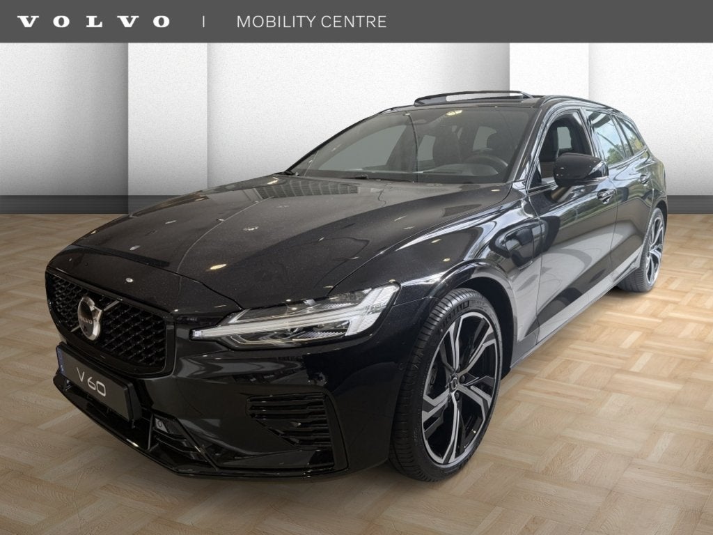 Volvo V60 2.0 T6 AWD Plus Dark | DIRECT LEVERBAAR |, Auto's, Automaat, Dealer onderhouden, Volvo Selected Used Cars, Zwart