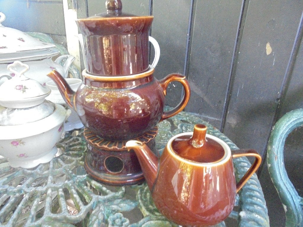2 x Koffie/Theepotje Donkerbruin / roomwit met perculator, Antiek en Kunst, Ophalen of Verzenden