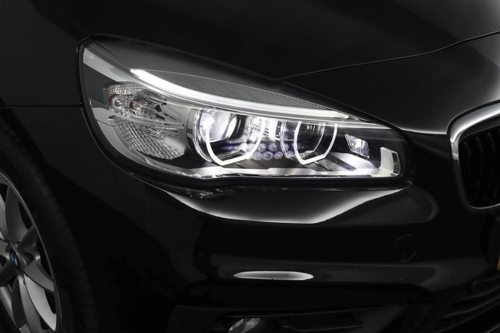 BMW 2 Serie Active Tourer 218i Corporate Executive | NAP | A, Auto's, 1345 kg, Gebruikt, Euro 6, Zwart