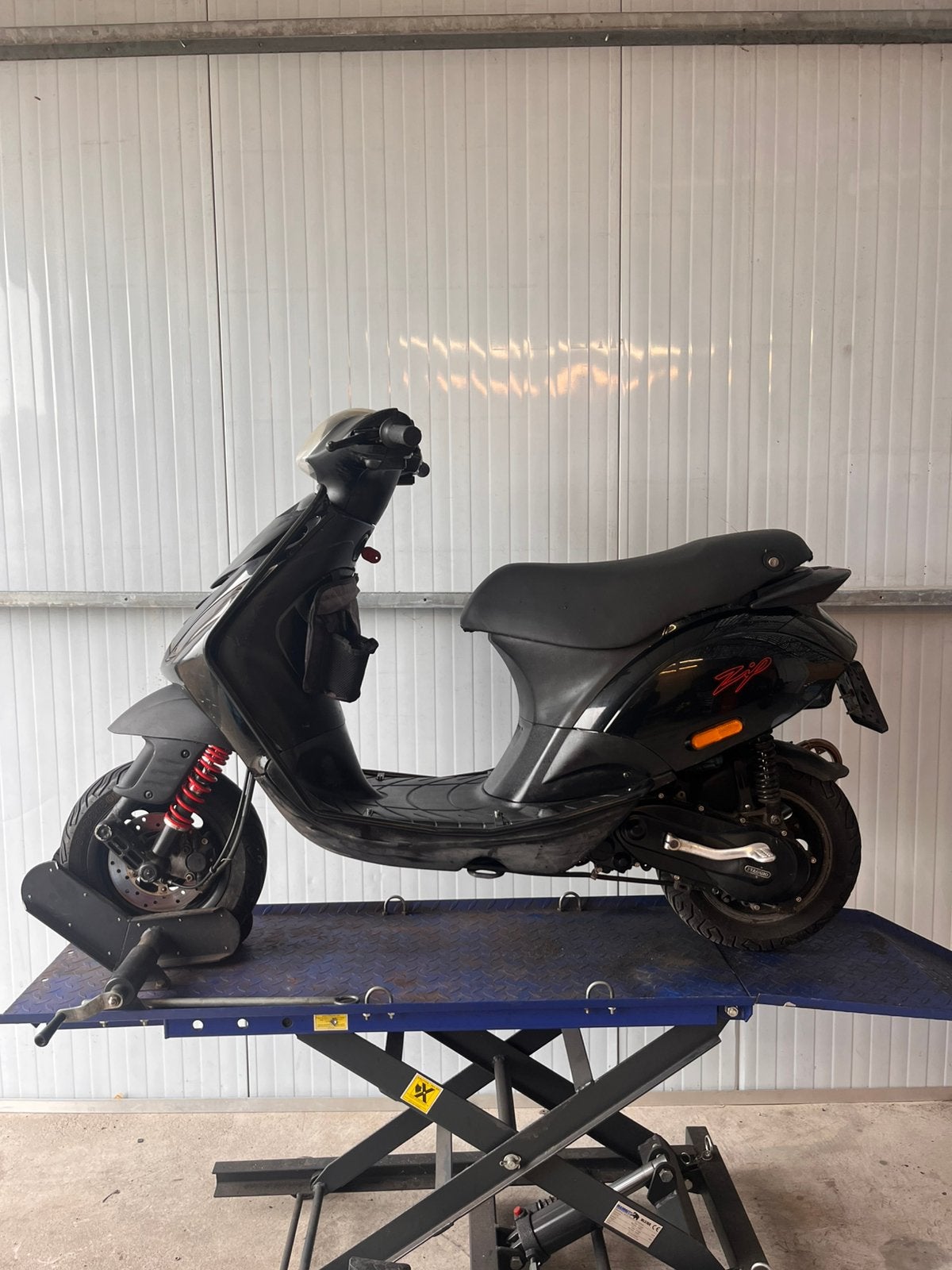 Piaggio zip 70cc sp vork, Ophalen of Verzenden, Zo goed als nieuw, Carburateur, Piaggio