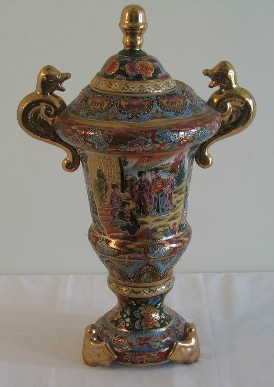 Chinese porseleinen jar  -  325, China, Ophalen