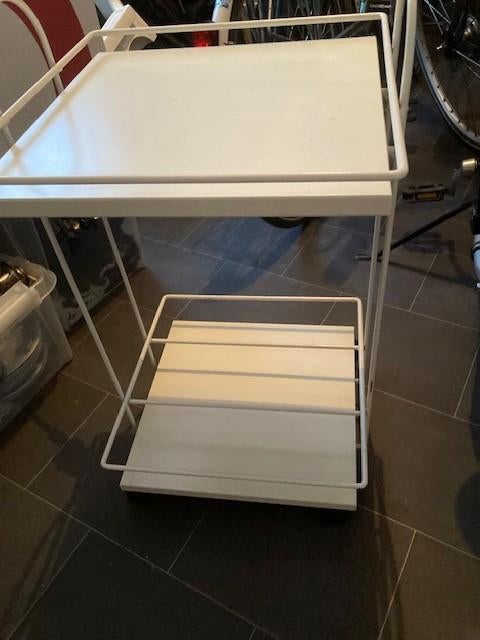 Bijzettafeltje om (drank)flessen op te zetten op wieltjes, Ophalen, Gebruikt, 50 tot 100 cm, Vierkant