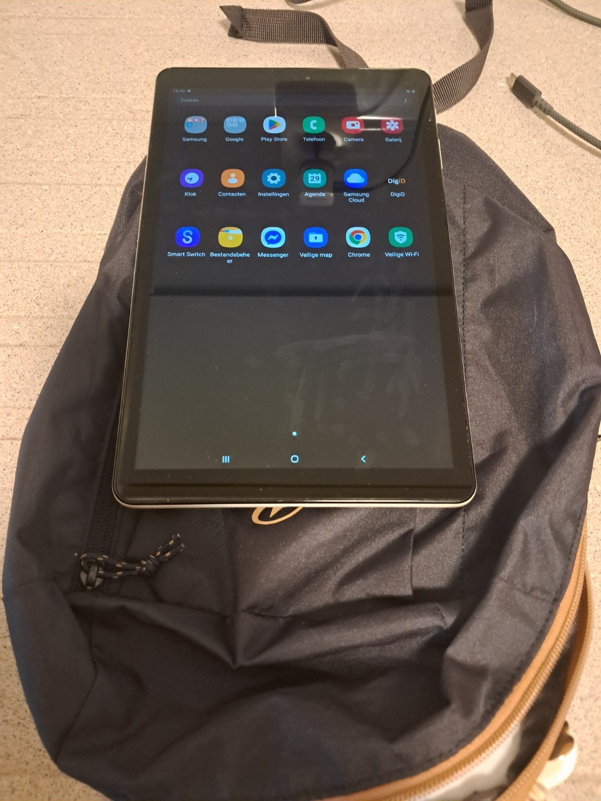 Foto 4 van Samsung Galaxy Tab A (2018, 10.5) SM-T590