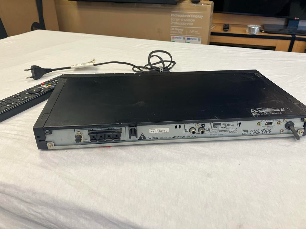 Sansui TU-D33X Digitale Synthesizer Tuner, Ophalen of Verzenden, Gebruikt, Analoog