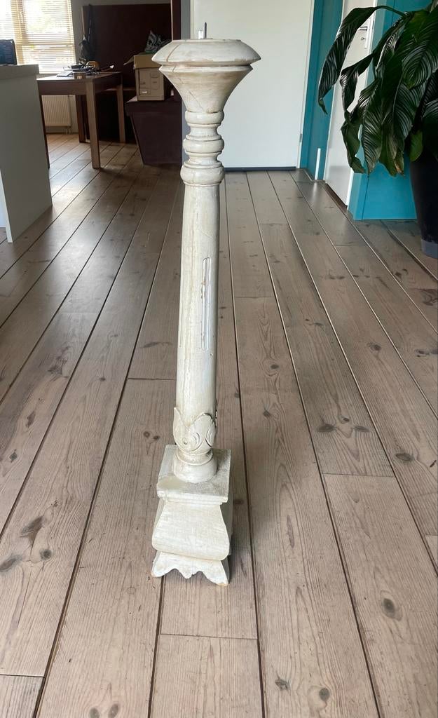 Oude houten kandelaar, brocante stijl, Ophalen, Overige materialen