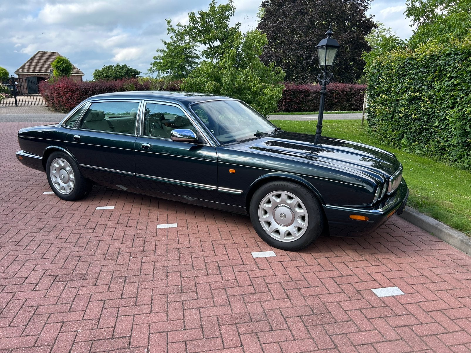 Daimler Super Eight 4.0 V8 LWB 1998 Groen, Automaat, Achterwielaandrijving, 1770 kg, Particulier