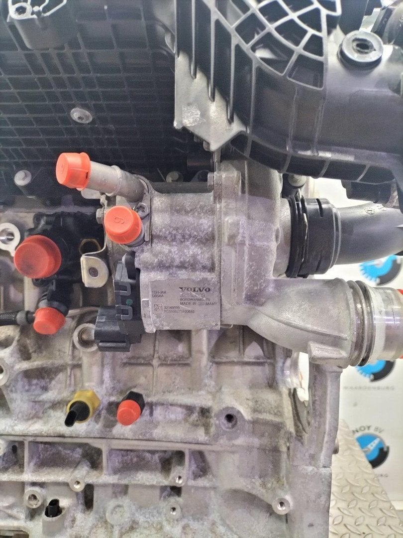 VOLVO V90 TURBO 32140099 2022, Ophalen of Verzenden, Gebruikt, ARN erkend