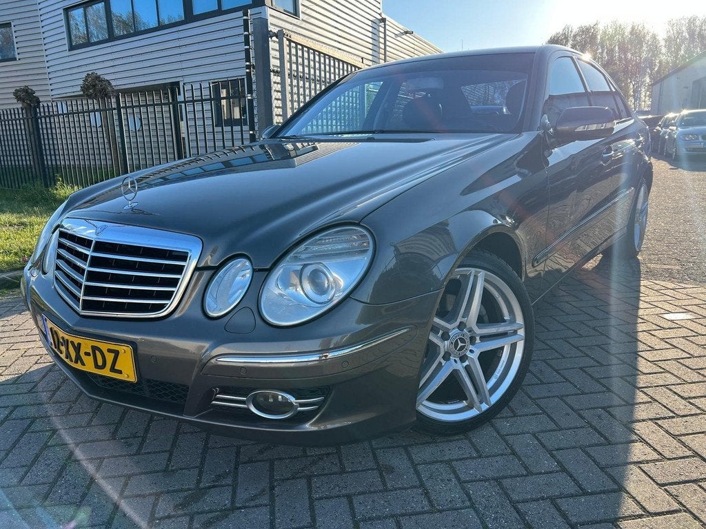 Mercedes E-klasse 200 K. Avantgarde LPG G3 Leer Automaat, Automaat, Achterwielaandrijving, Gebruikt, Zwart