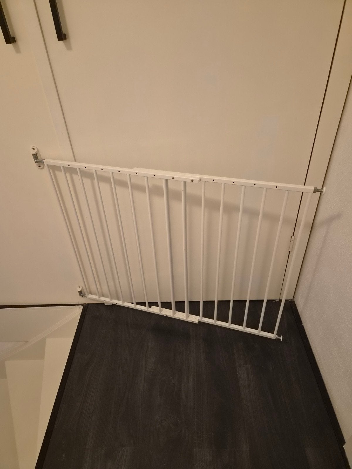 Wit metalen veiligheidshekje voor trap of deur, Ophalen, Gebruikt, 100 tot 115 cm, Metaal of IJzer