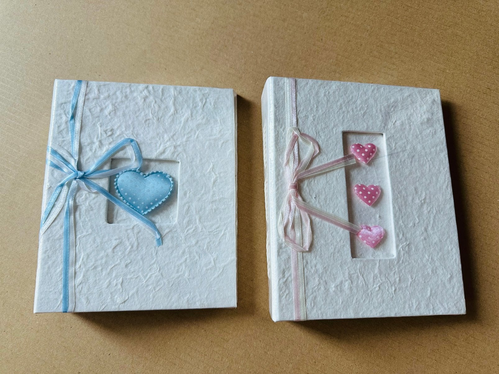 Fotoalbums geschept papier jongen en meisje, Ophalen of Verzenden, Zo goed als nieuw