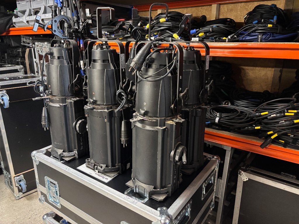 5x Showtec Profielspot 25 - 50 graden, Ophalen, Gebruikt, Licht