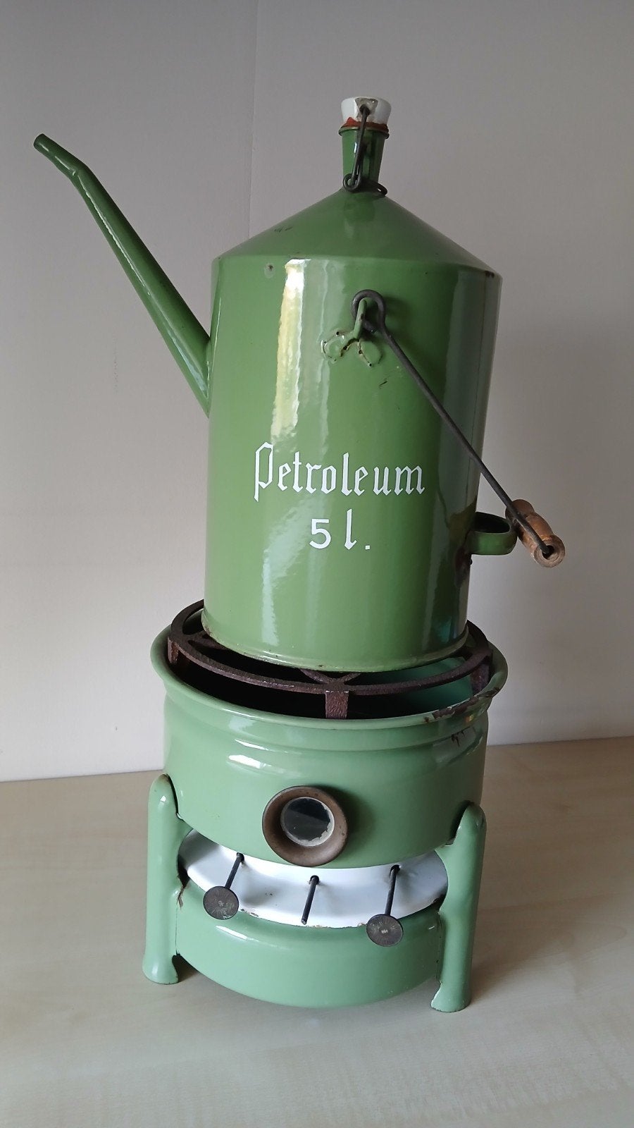 Oud Emaille Petroleum stel €30,00, Ophalen