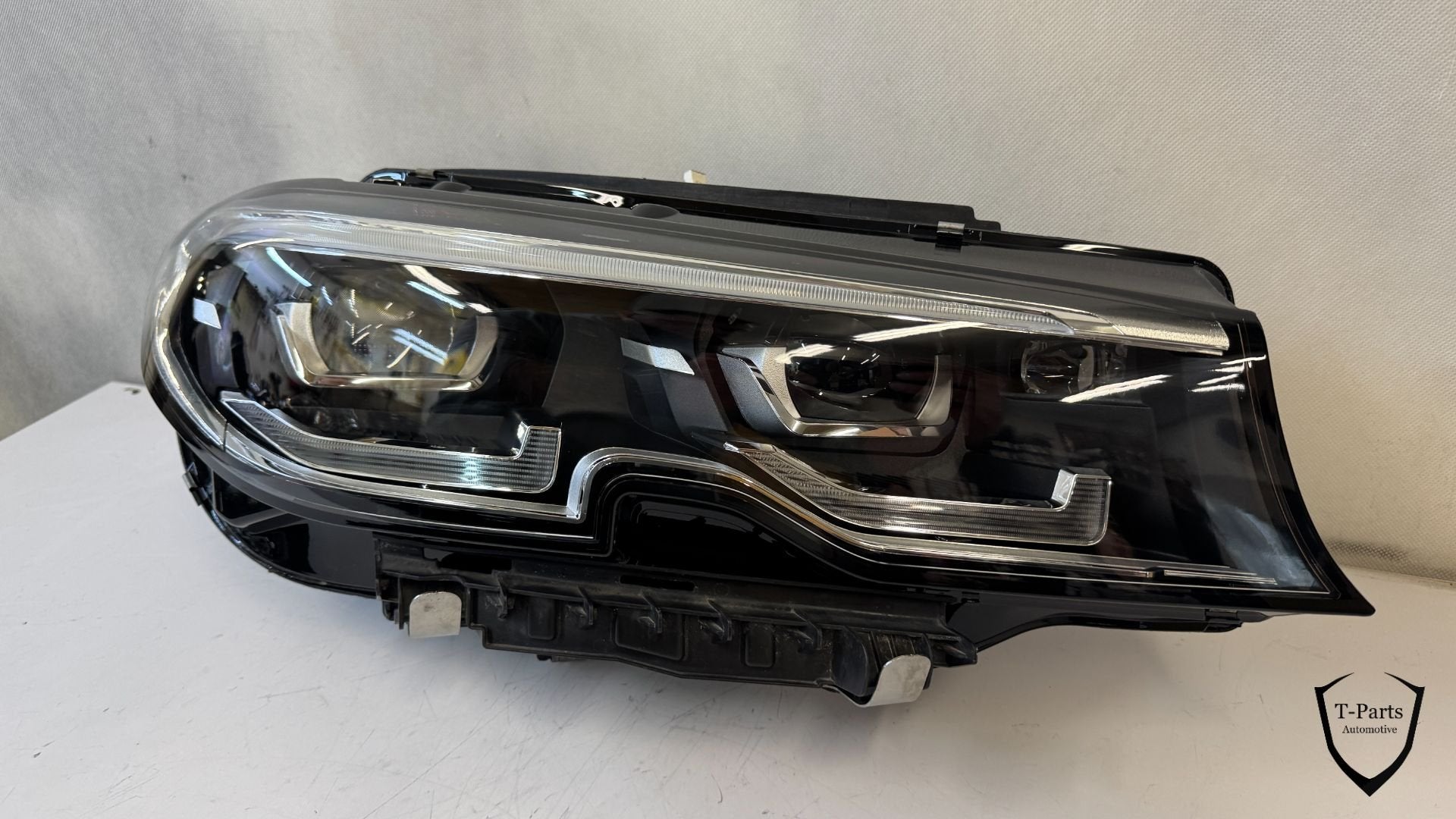 bmw 3 serie G20 koplamp rechts 948170208 lamp A8948170208, Auto-onderdelen, Verlichting, Petuelring 130
80788  Munich, DE, Gebruikt
