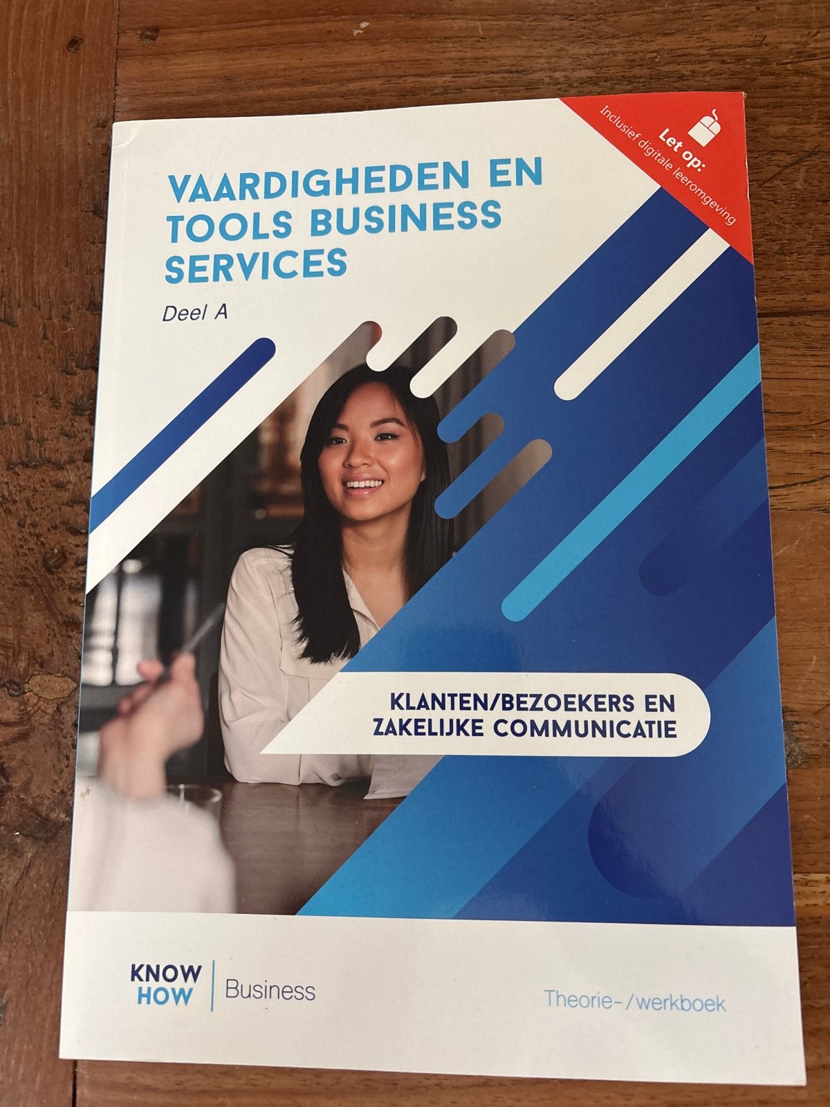 Vaardigheden en Tools Business Services Deel A, Ophalen of Verzenden, Gamma, Zo goed als nieuw, MBO