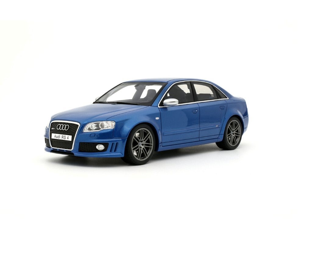 Audi RS 4 B7 Sedan Blauw 2007 schaal 1/18 OTTO ref. OT1215