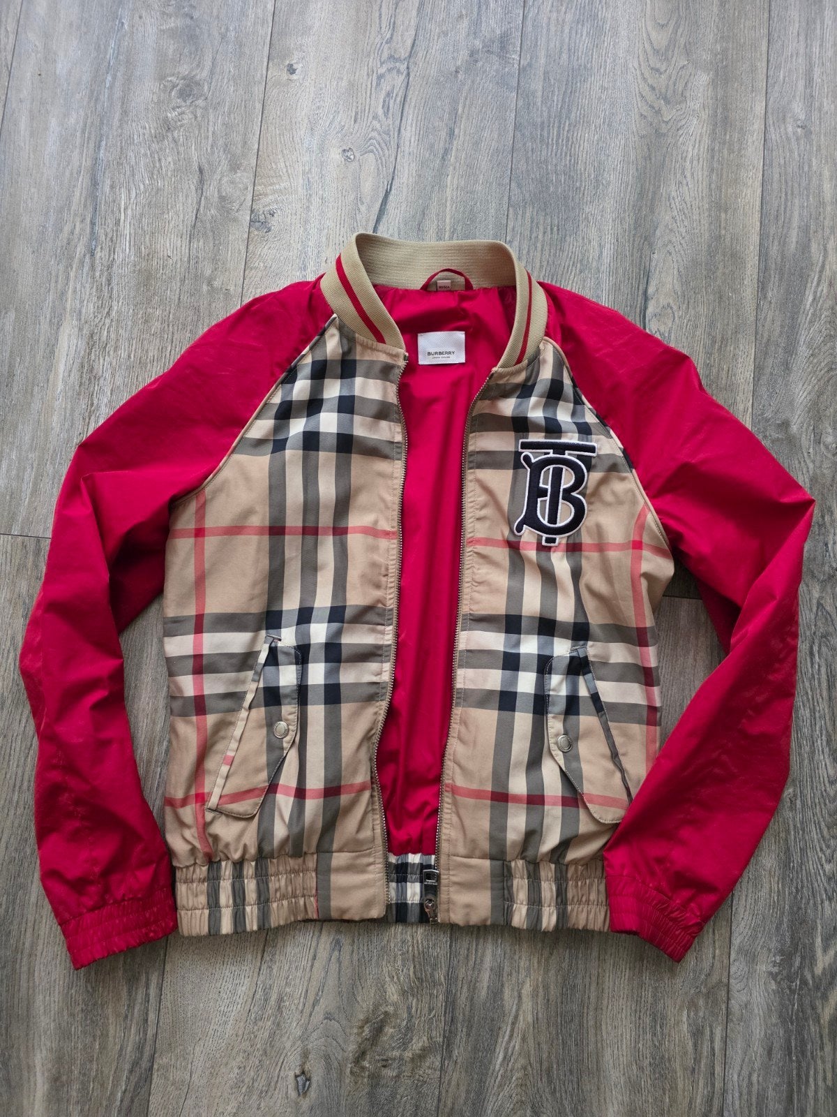 Burberry Bomberjack met Nova Check en logo, Ophalen of Verzenden, Zo goed als nieuw, Burberry, Maat 36 (S)