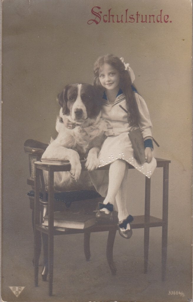 Meisje zeer lang haar & Sint Bernard Hond. Fraaie oude AK., Verzenden, Voor 1920, Gelopen, Kinderen