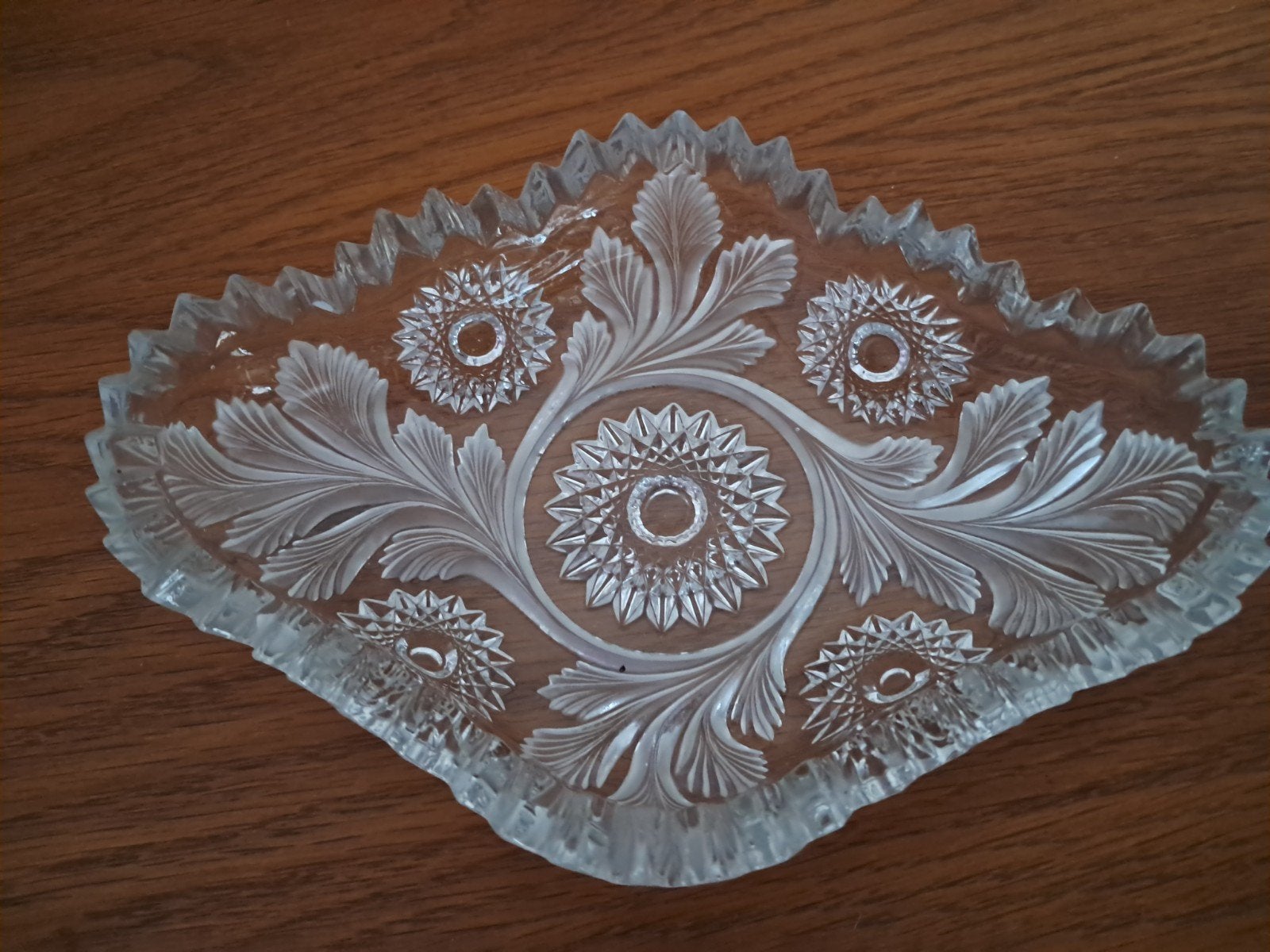 Antieke, glazen serveerschaal van Millersburg Glass Company., Ophalen of Verzenden