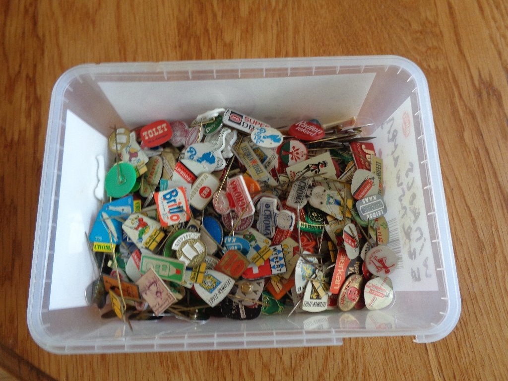nr 1: 300 stuks Speldjes a 5 ct per stuk., Verzamelen, Speldjes, Pins en Buttons, Ophalen, Gebruikt, Overige onderwerpen