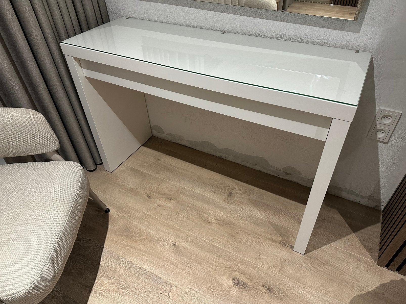 Tafel met lade, Huis en Inrichting, Tafels | Sidetables, 100 tot 150 cm, Ophalen of Verzenden, Zo goed als nieuw, 25 tot 50 cm