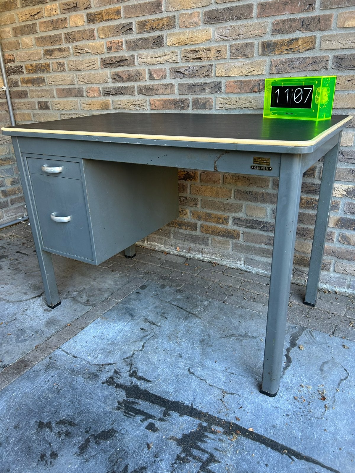 Stoer industrieel vintage Gispen bureau uit de jaren '50, Ophalen, Gebruikt