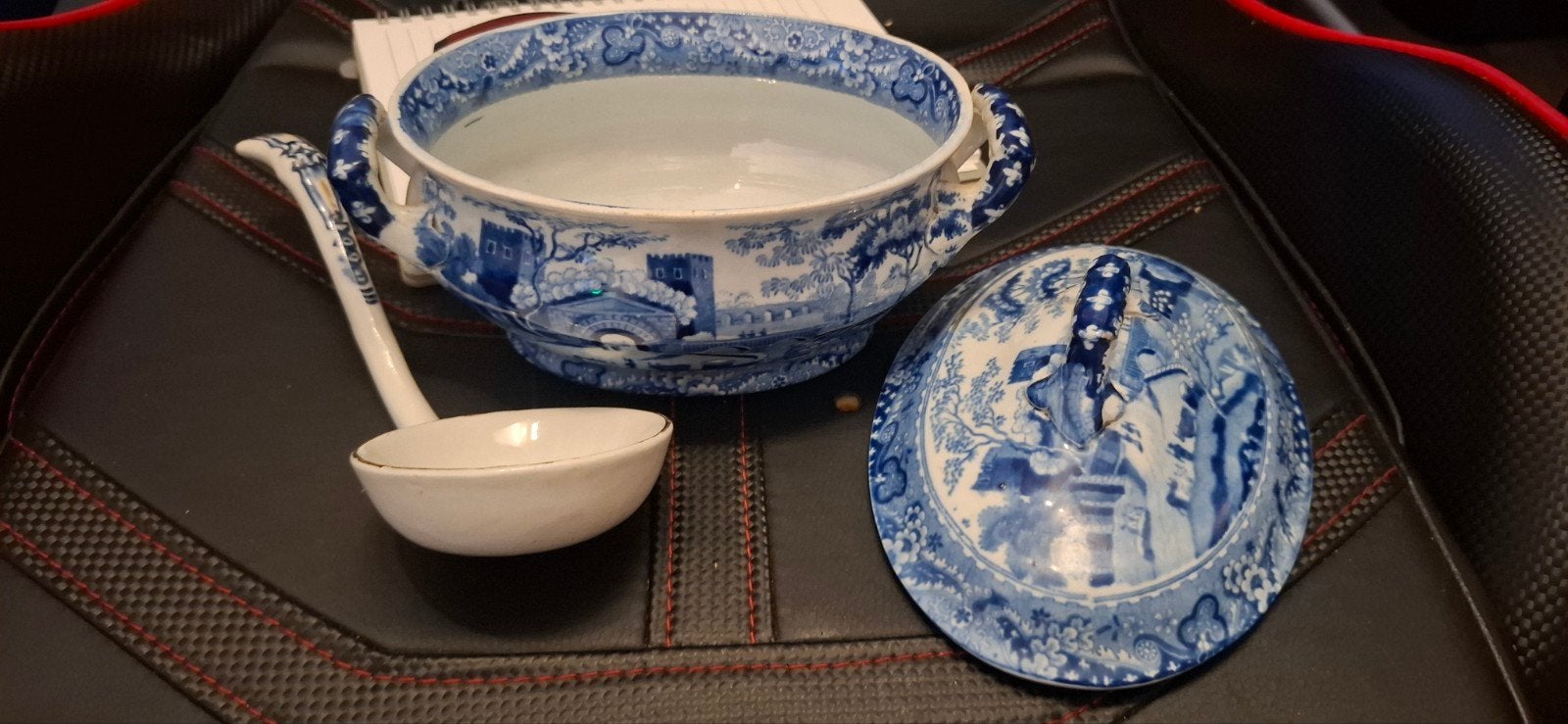 Antieke Blauw-Witte Soepterrine met Lepel - Goede Staat, Ophalen of Verzenden