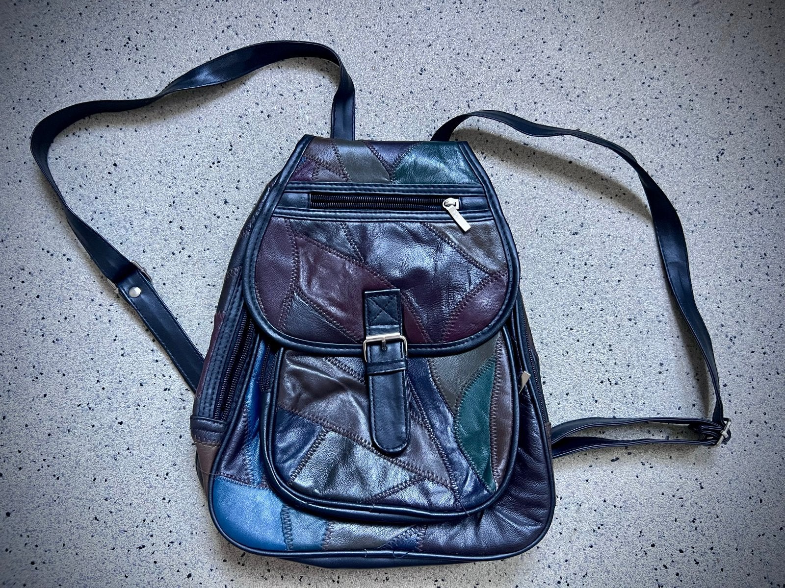 Patchwork Rugzakje met Diverse Vakken, Overige merken, Gebruikt, Ophalen of Verzenden, Minder dan 25 cm