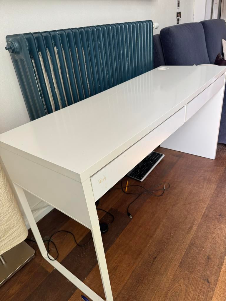 Wit ikea bureau, Huis en Inrichting, Ophalen, Gebruikt