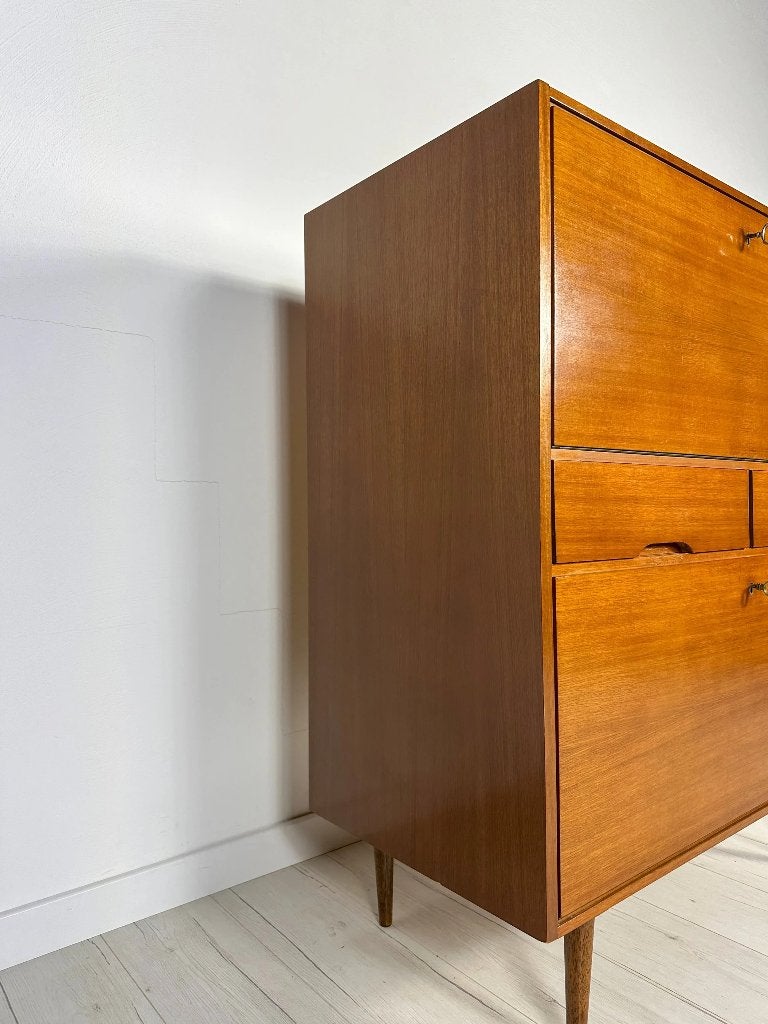 Minimalistische walnoot kast secretaire vintage jaren 60, Ophalen of Verzenden, Zo goed als nieuw, Vintage