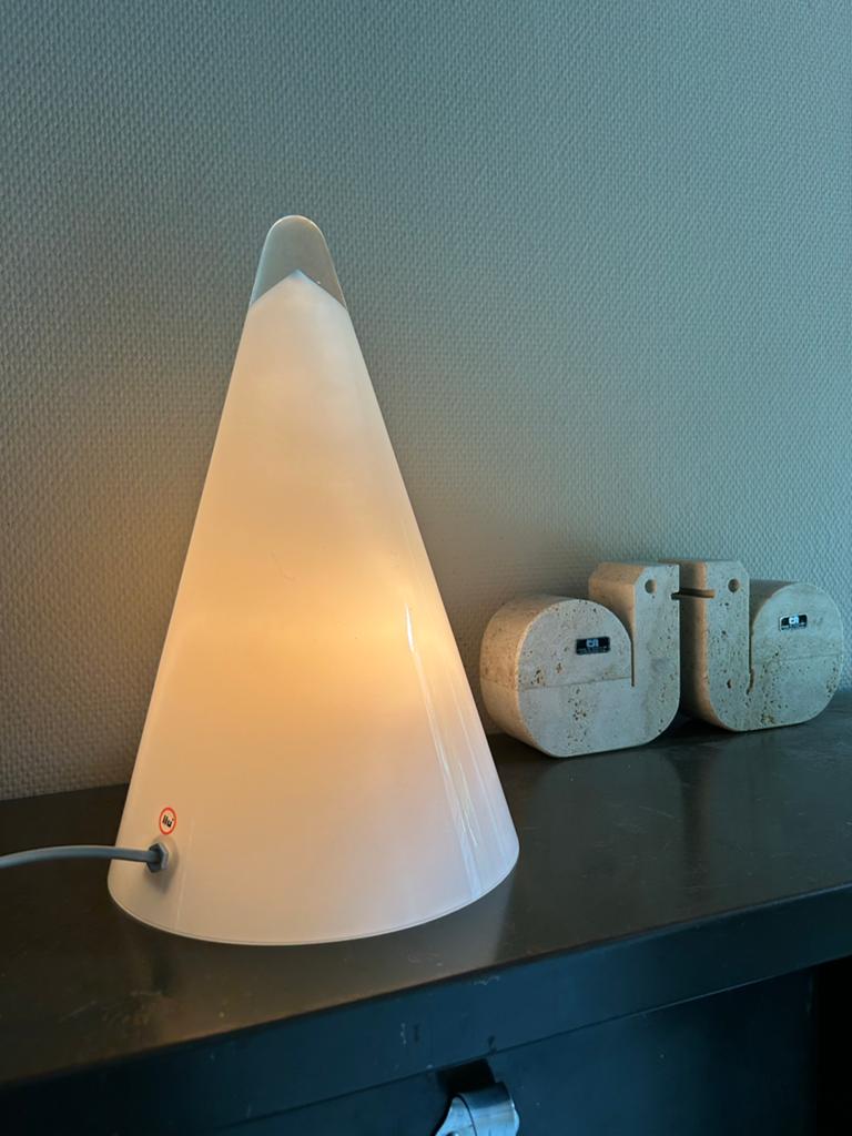 Hele grote vintage ILU TeePee kegel lamp 1970’s, Ophalen of Verzenden, Gebruikt, Glas, 50 tot 75 cm