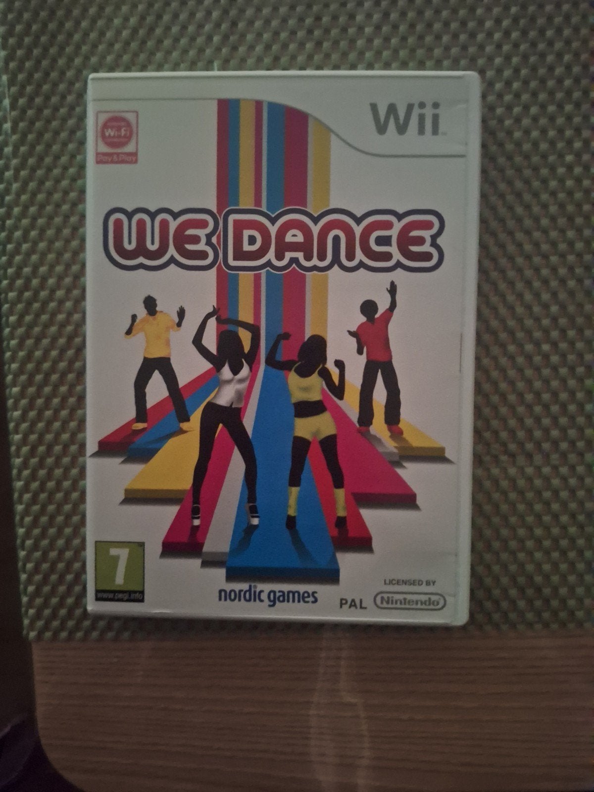 Wii spel.we dance, Ophalen, Muziek, Zo goed als nieuw, 3 spelers of meer