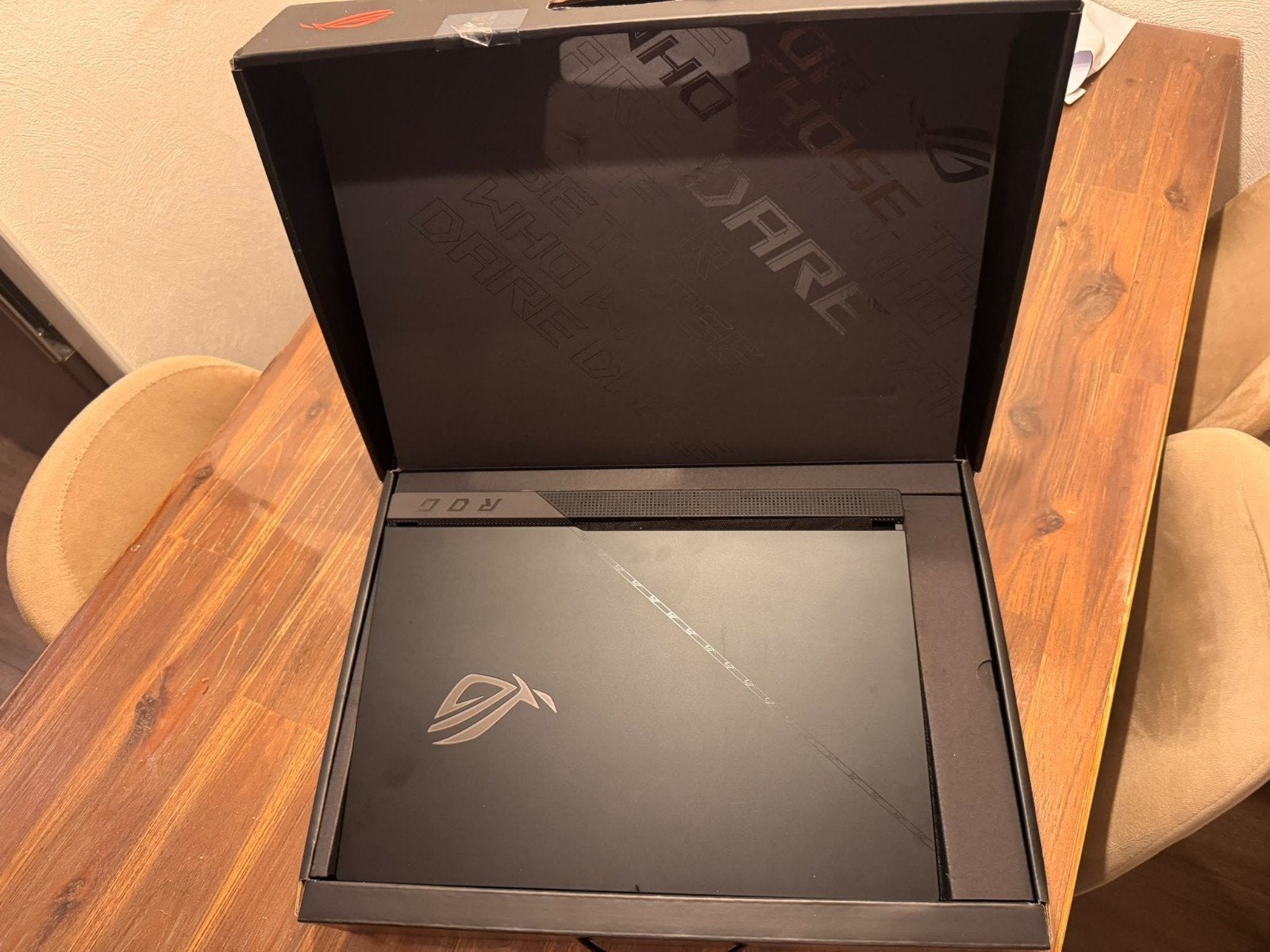ASUS ROG Scar 17 RTX 4090 Gaming Laptop, Met videokaart, ASUS, Ophalen of Verzenden, Zo goed als nieuw