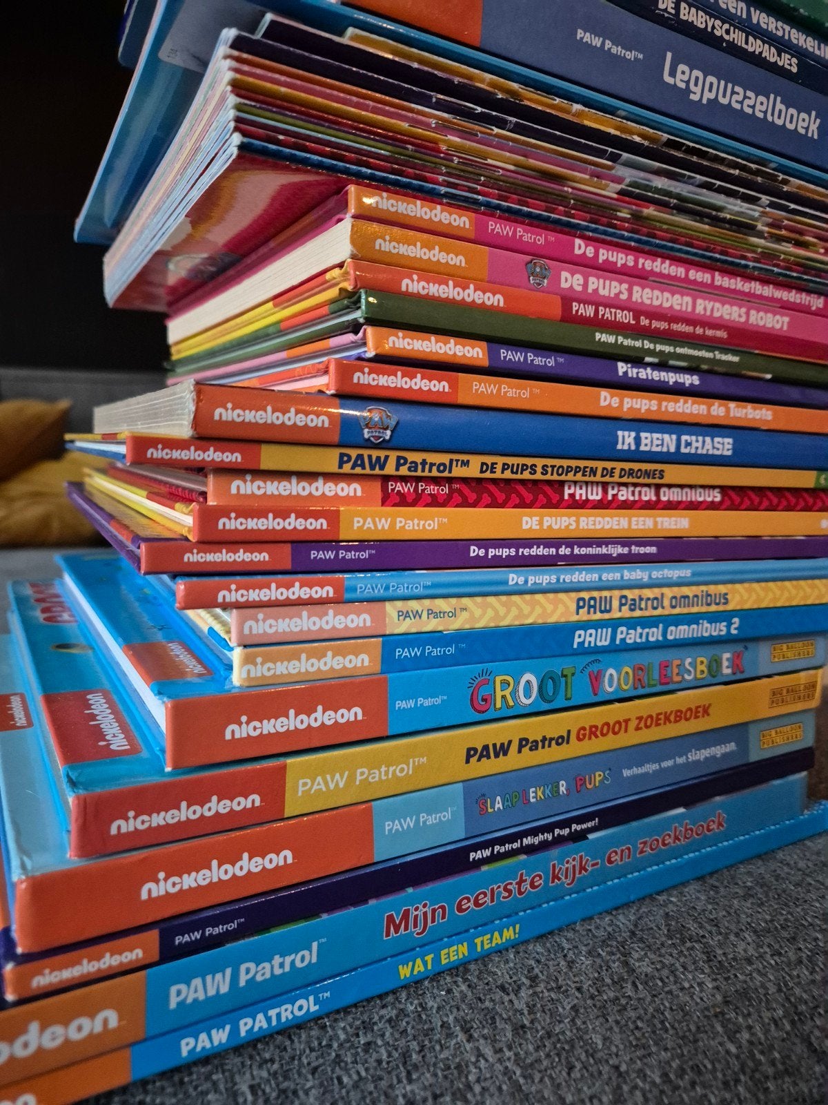 Paw Patrol - Grote verzameling boeken 48x, Ophalen of Verzenden, Zo goed als nieuw, 3 tot 4 jaar