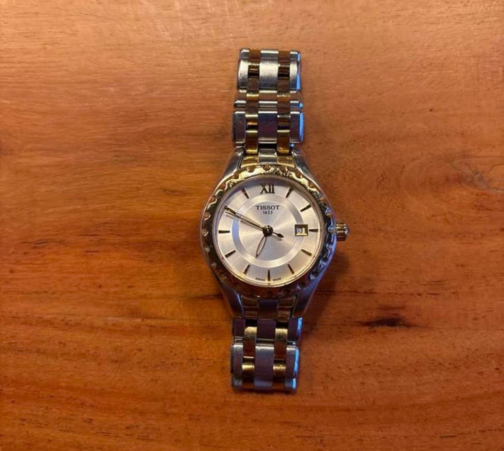 Tissot dameshorloge - kleine pols, Sieraden, Tassen en Uiterlijk, Horloges | Dames, Overige merken, Staal, Gebruikt, Staal