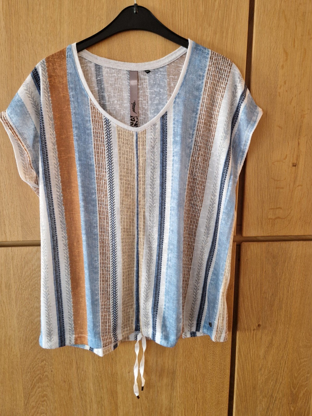 Poools shirt. Maat 40. Nieuw, Ophalen of Verzenden, Nieuw, Maat 38/40 (M), Korte mouw