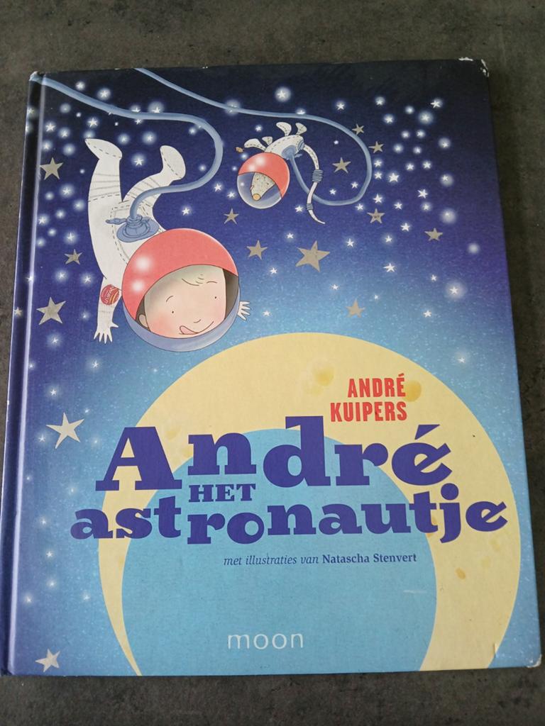 André het Astronautje - Kinderboek van André Kuipers, Boeken, Kinderboeken | Jeugd | onder 10 jaar, Ophalen of Verzenden, Gelezen