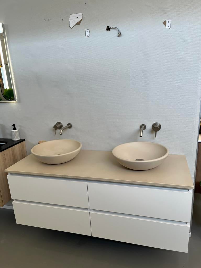 badkamermeubel 140cm met beige beton, Huis en Inrichting, Badkamer | Badkamermeubels, Zo goed als nieuw, Minder dan 100 cm, Wastafelkast