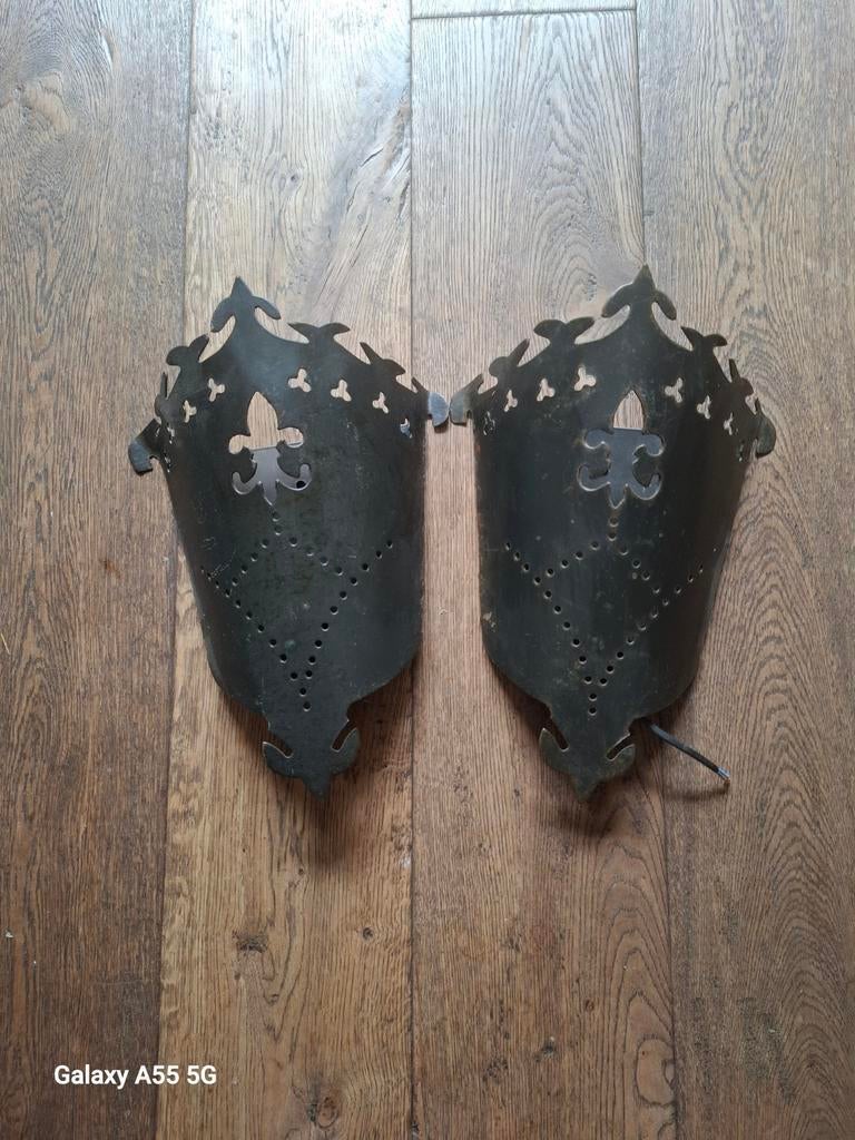 Decoratieve wandlampen met Franse lelie, Ophalen of Verzenden