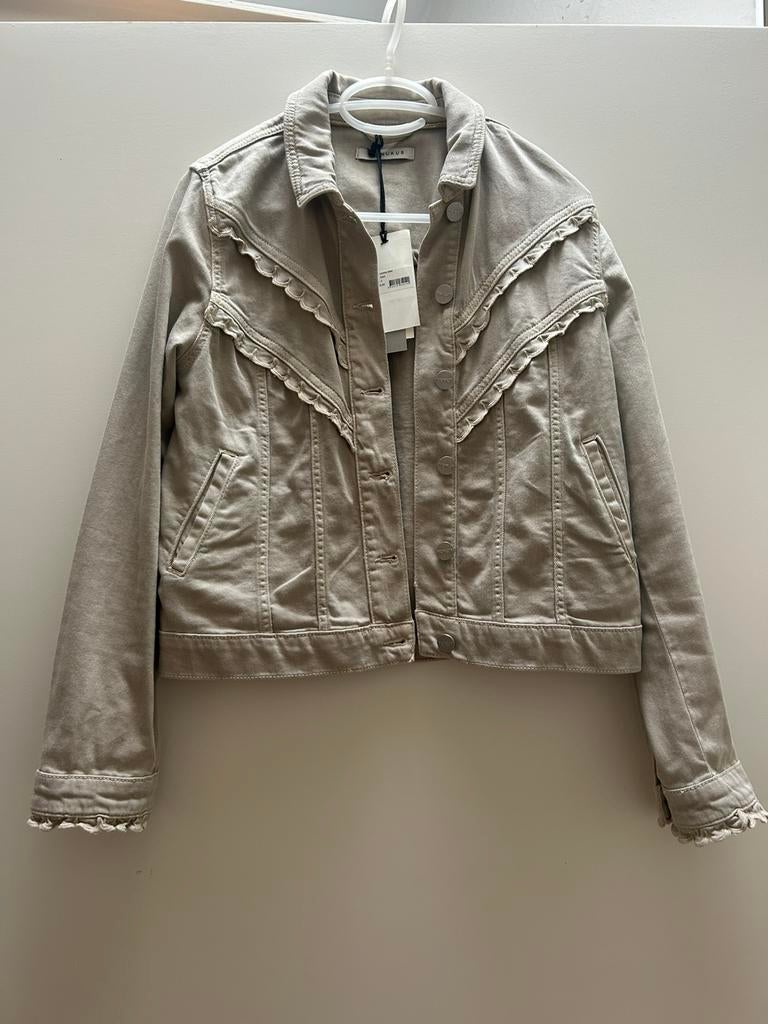 (Spijker)jasje beige Nukus maat S, Ophalen of Verzenden, Nieuw, Beige