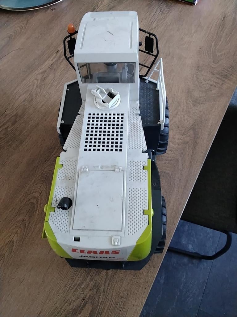 Bruder trektor jaguar 900 claas  € 5, Ophalen of Verzenden, Gebruikt