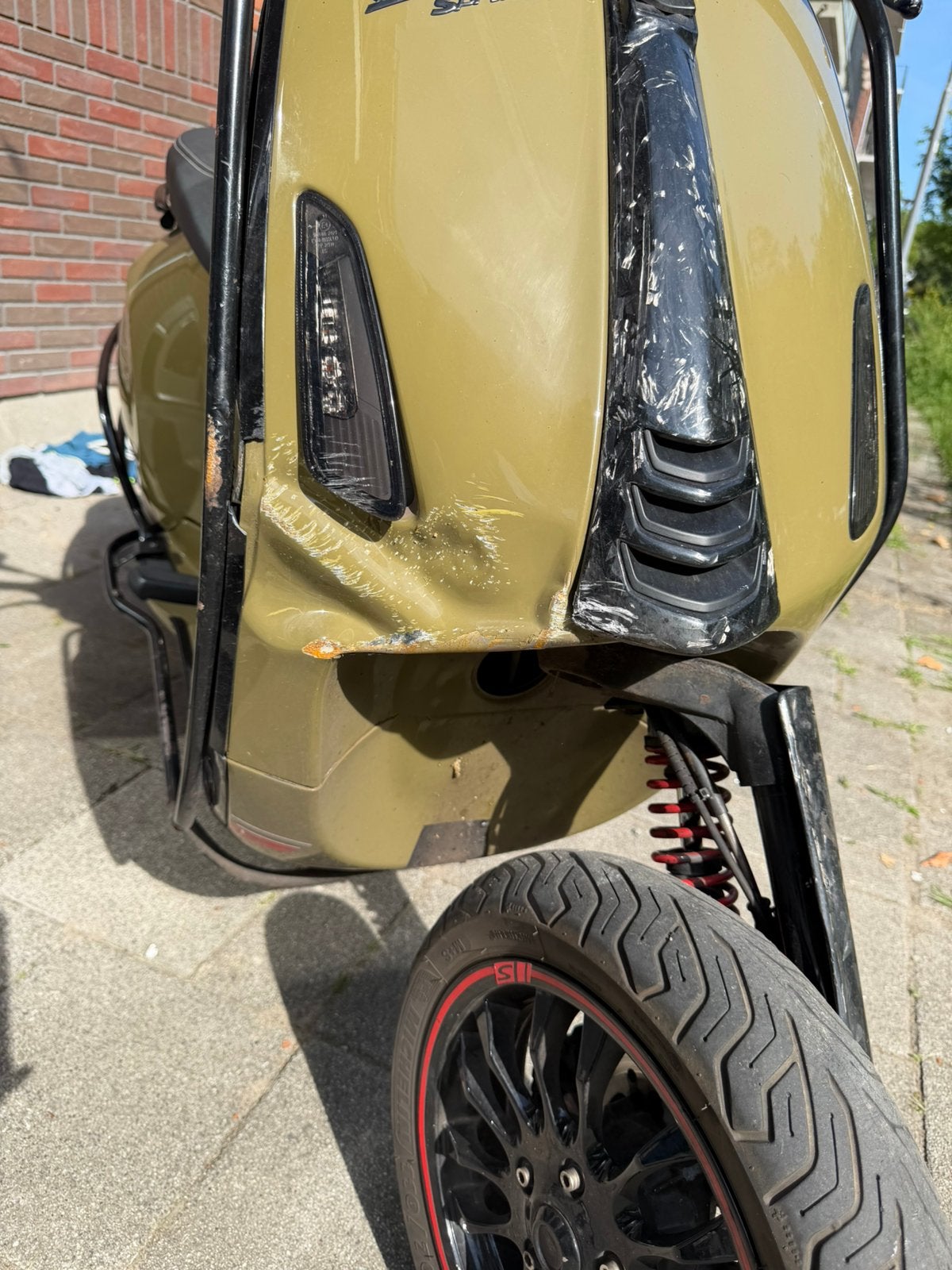 Vespa sprint kikker groen, Fietsen en Brommers, Scooters | Vespa, Ophalen, Maximaal 45 km/u, Vespa S, Zo goed als nieuw