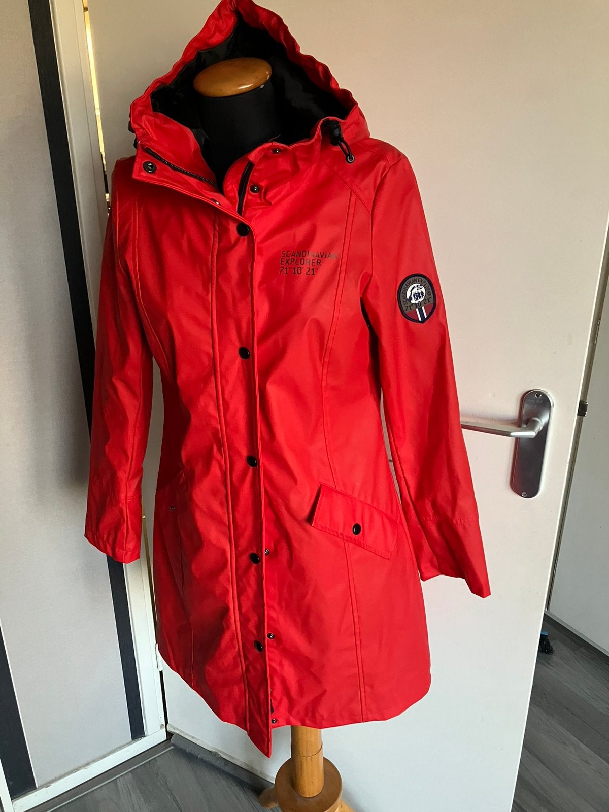 Bijna nieuwe Scandinavian Explorer merk jas mt XS duur merk, Ophalen of Verzenden, Zo goed als nieuw