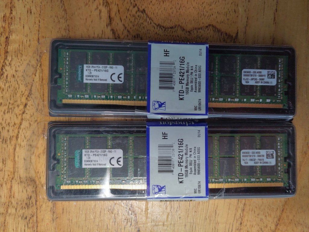 Kingston 2x 16GB DDR4 ECC  RAM, 32 GB, DDR4, Ophalen of Verzenden, Zo goed als nieuw