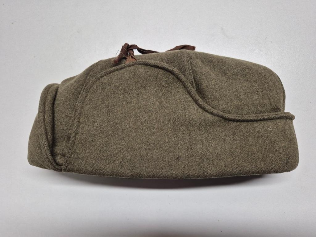 Canadese brill-cap wintermuts, Ophalen of Verzenden, Landmacht, Helm of Baret