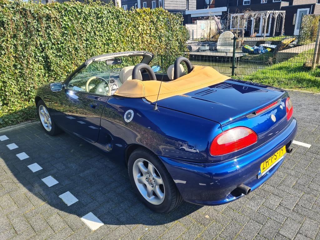 MG F 1.8 I 1999 Blauw, Achterwielaandrijving, Beige, 4 cilinders, Cabriolet