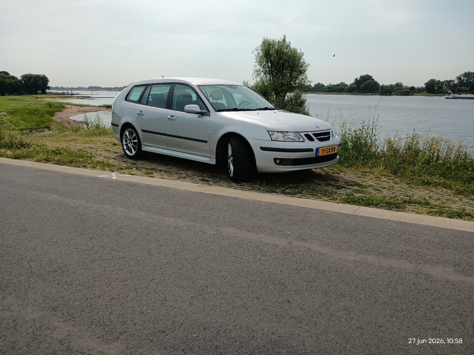 Saab 9-3 1.8 T Sport Estate 2006 Grijs - nieuwe APK, Auto's, Saab, 1998 cc, Zwart, 4 cilinders, 1435 kg