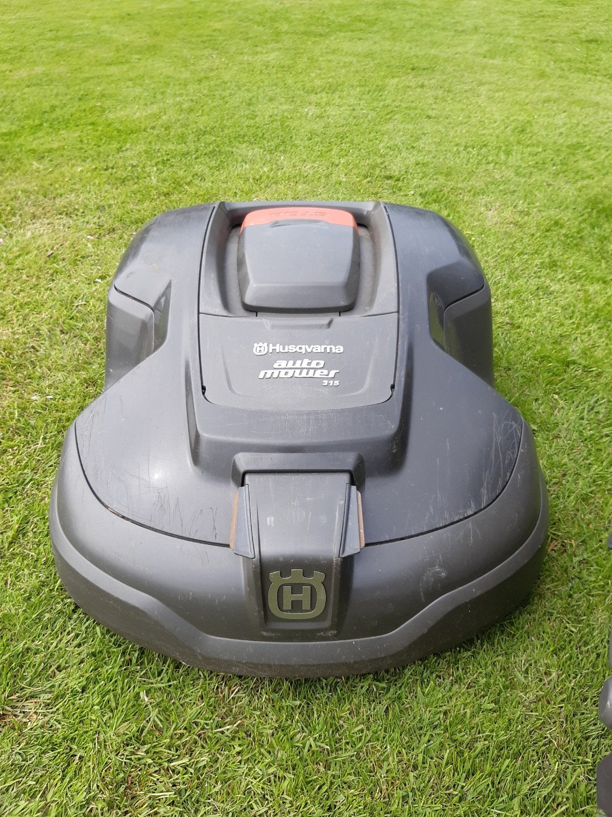 Nette Husqvarna 315 met nog géén 3000 uur incl garage, Ophalen