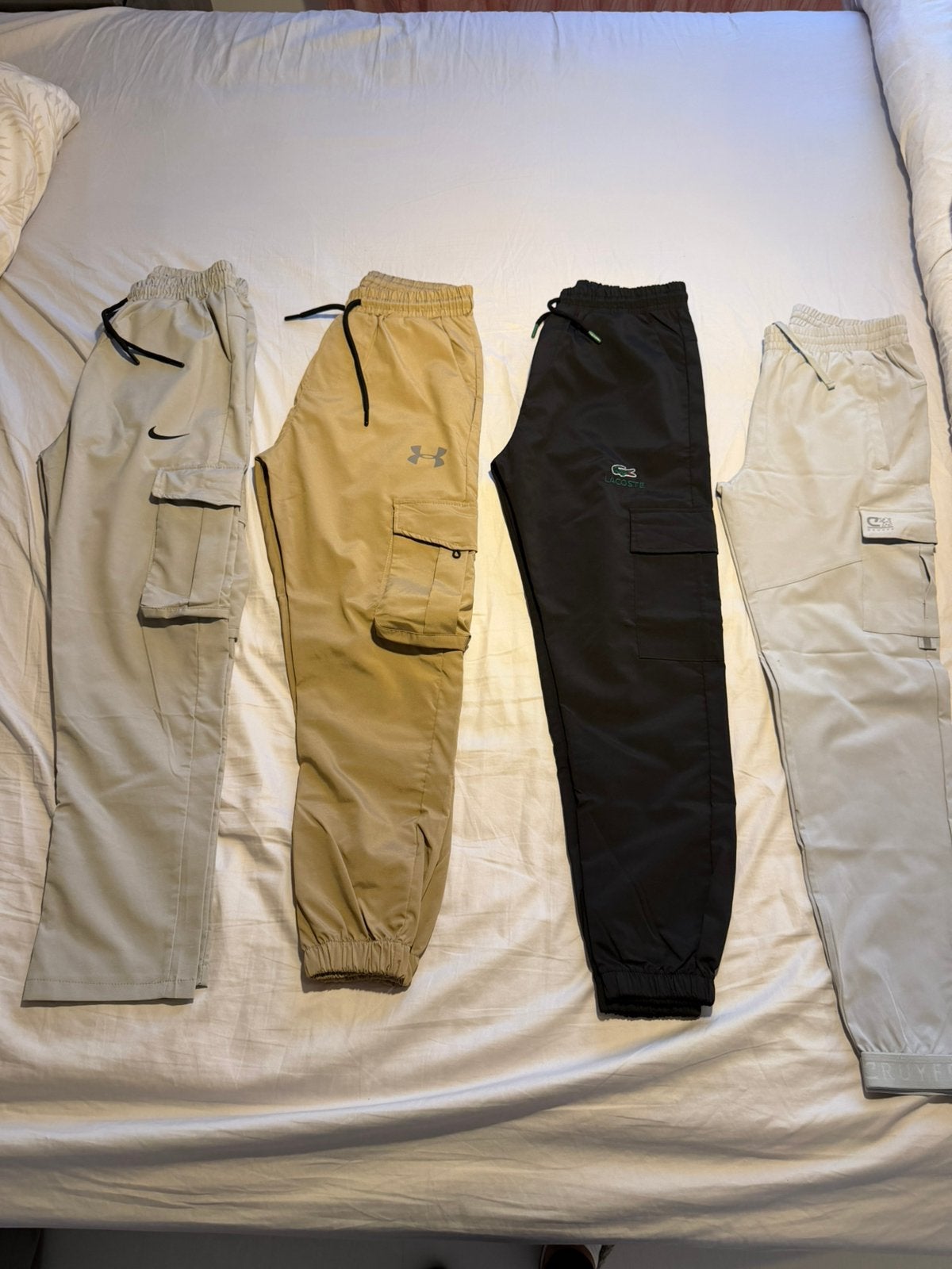 3 cargo broeken, Ophalen of Verzenden, Zo goed als nieuw, Jongen, Broek